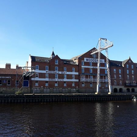 Riverside Apartment York Eksteriør bilde