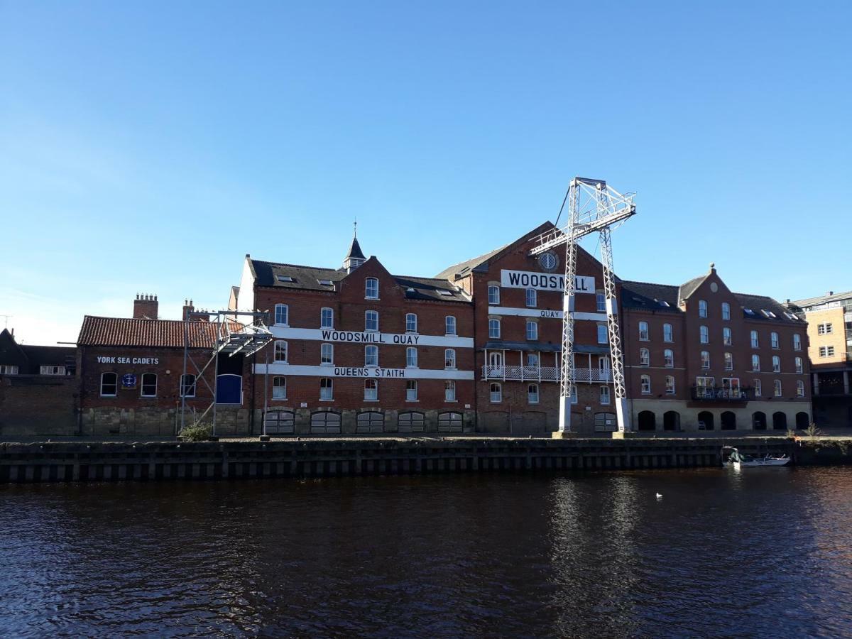 Riverside Apartment York Eksteriør bilde